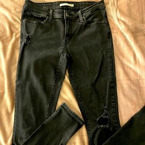 Levi’s 711 Black Ripped Skinny Jeans— size 30